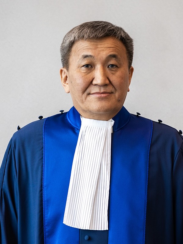 Erdenebalsuren Damdin
